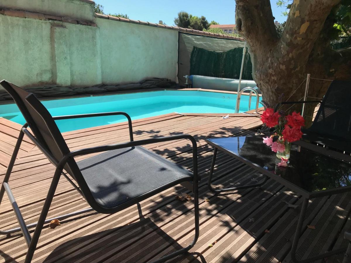 Chambre climatisée avec sdb privée dans une villa avec piscine privée Marsella Exterior foto